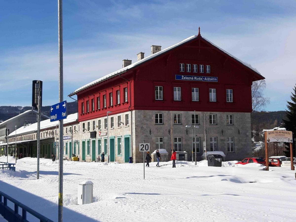Aparthotel Dopravna Alzbetin Železná Ruda Exterior foto
